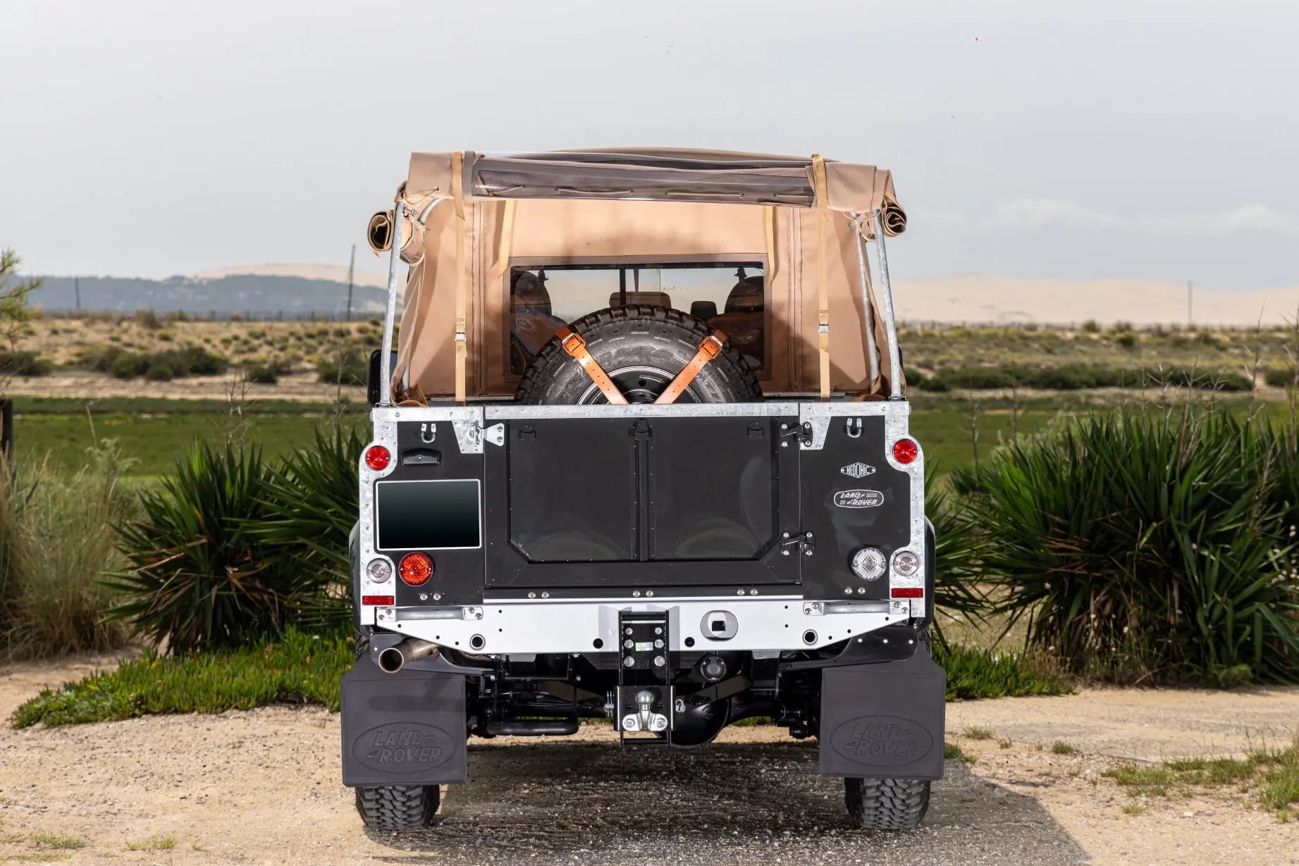 Land Rover Defender Crew Cab 110 - Midnight Grey - Custom By Hedonic Hedonic