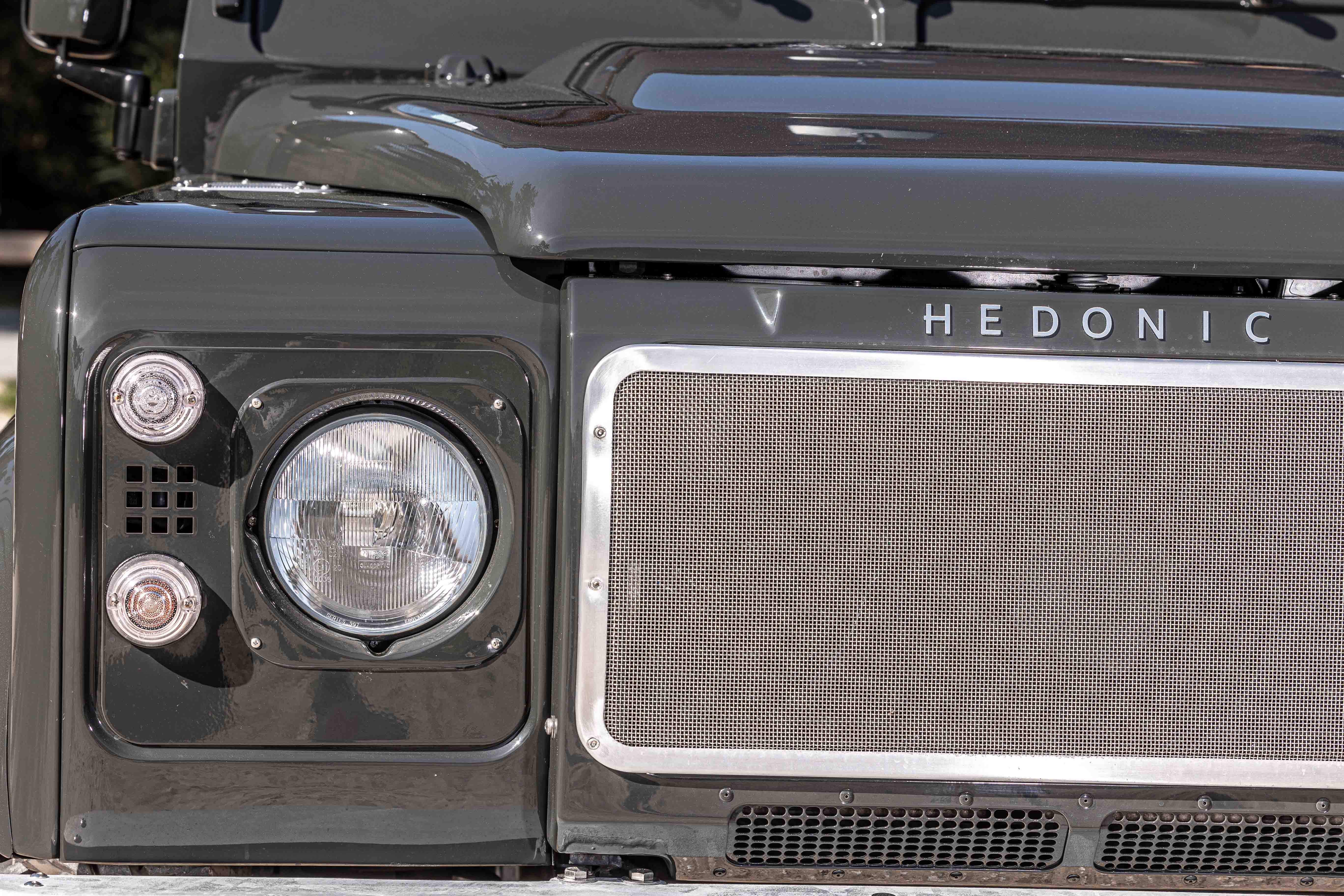 Land Rover Defender 110 - Closed Cabin Midnight Grey - Custom By Hedonic Hedonic