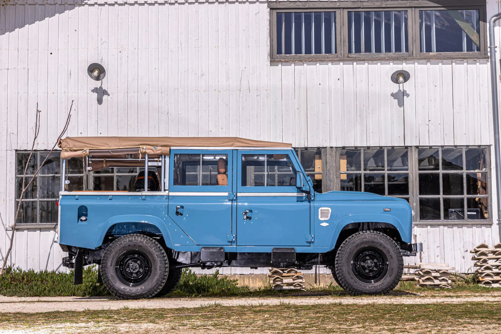 Land Rover Defender 110 - Soft Top - Crystal Blue Hedonic