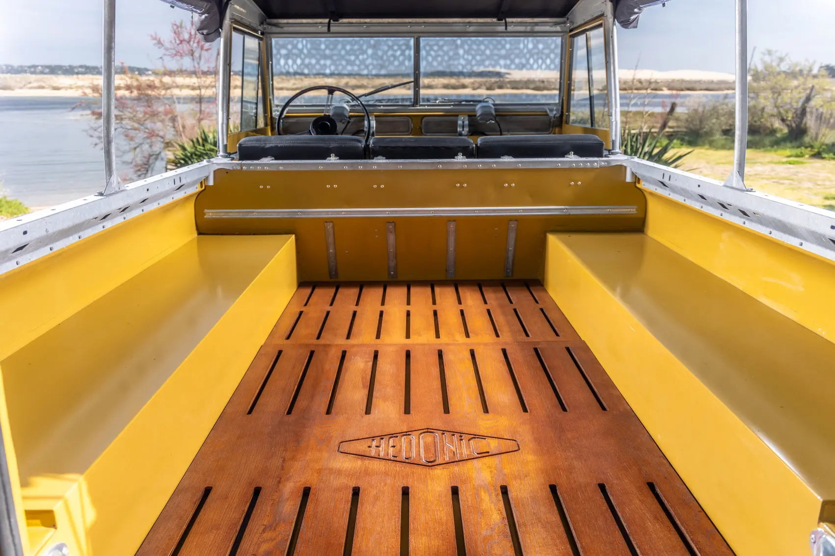 Land Rover Serie II - 109 Soft Top - Mustard Yellow Hedonic
