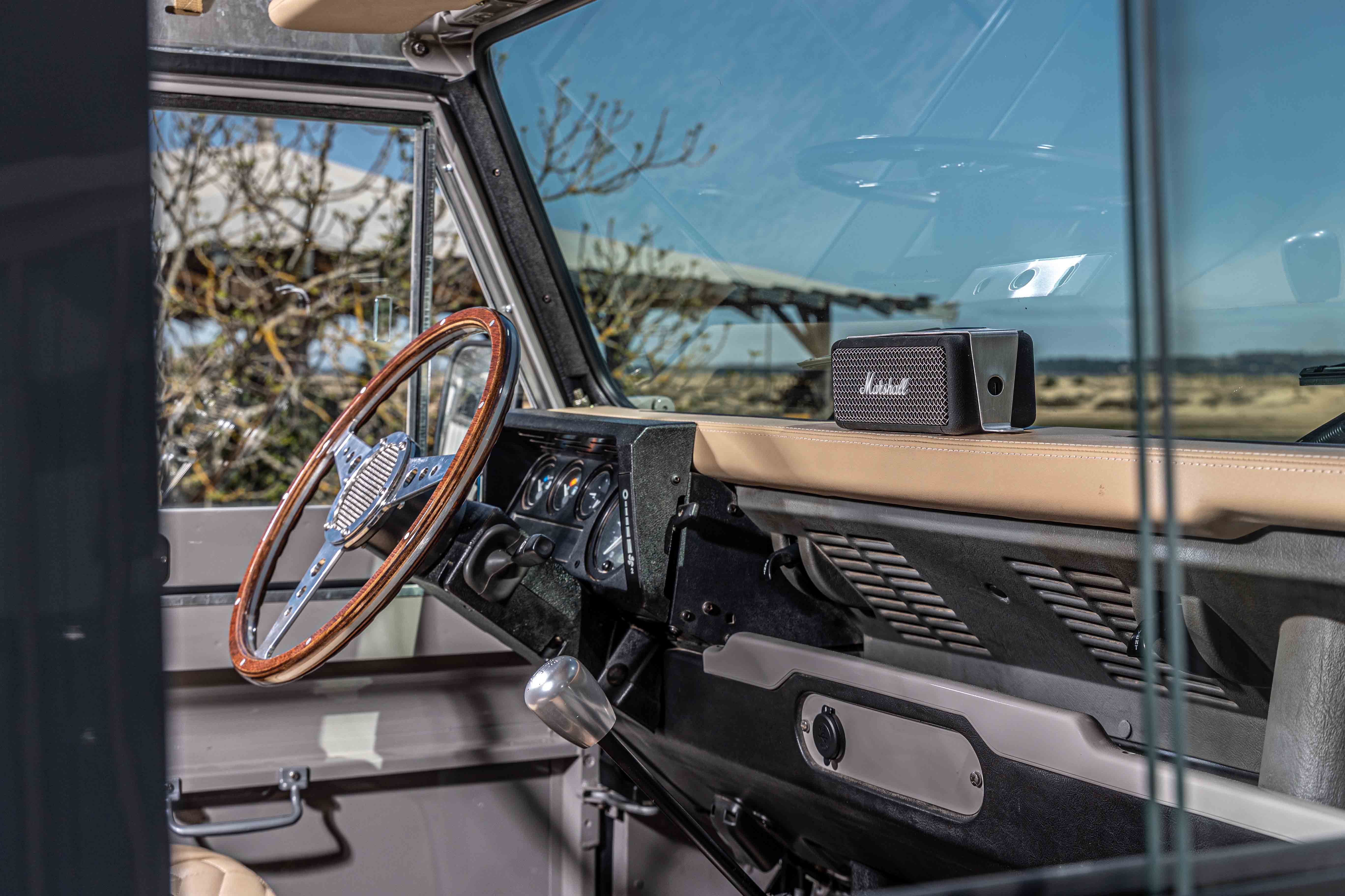 Land Rover Defender TD5 90 - Soft Top - Dove Grey Hedonic