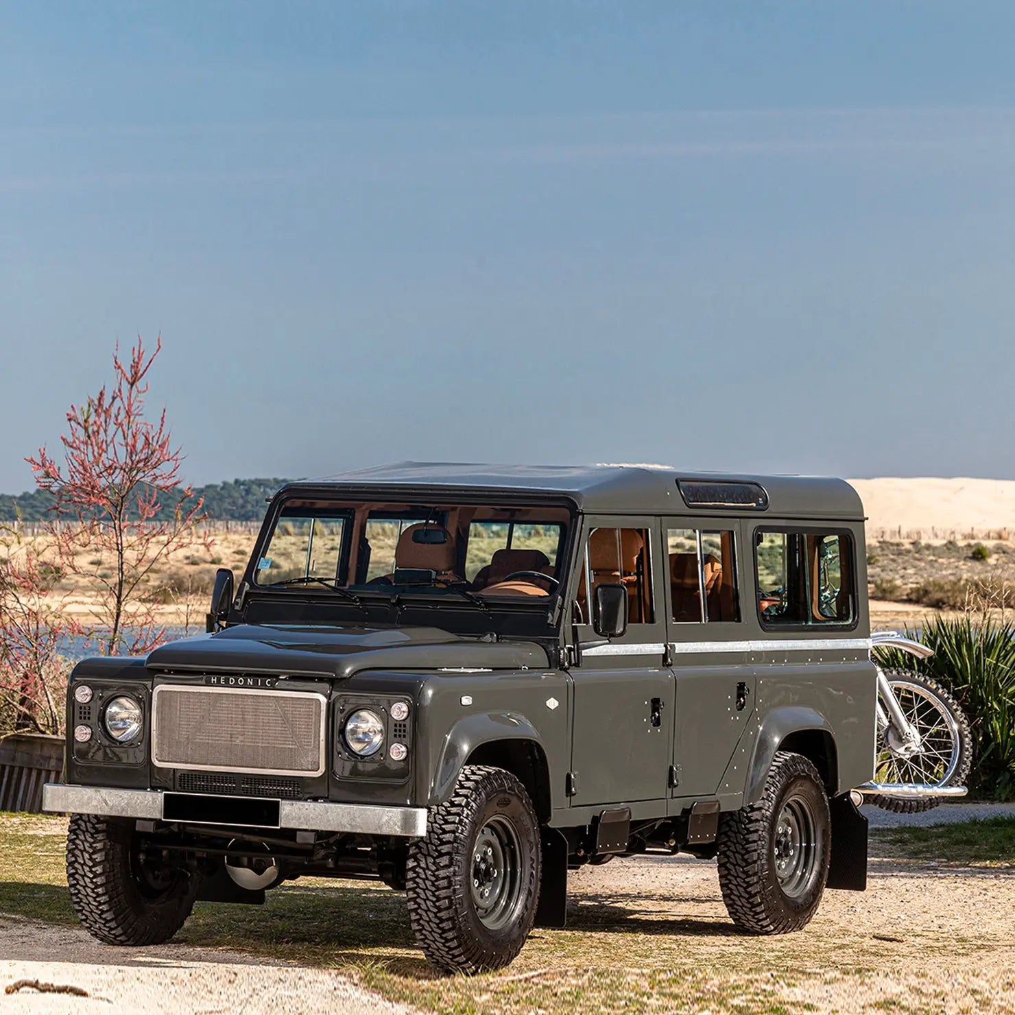 Land Rover Defender 110 - Closed Cabin Midnight Grey - Custom By Hedonic Hedonic