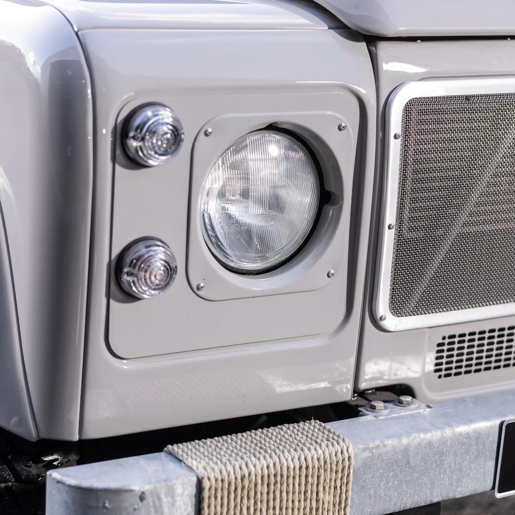 Land Rover Defender 110Soft Top - Dove Grey - Custom Hedonic