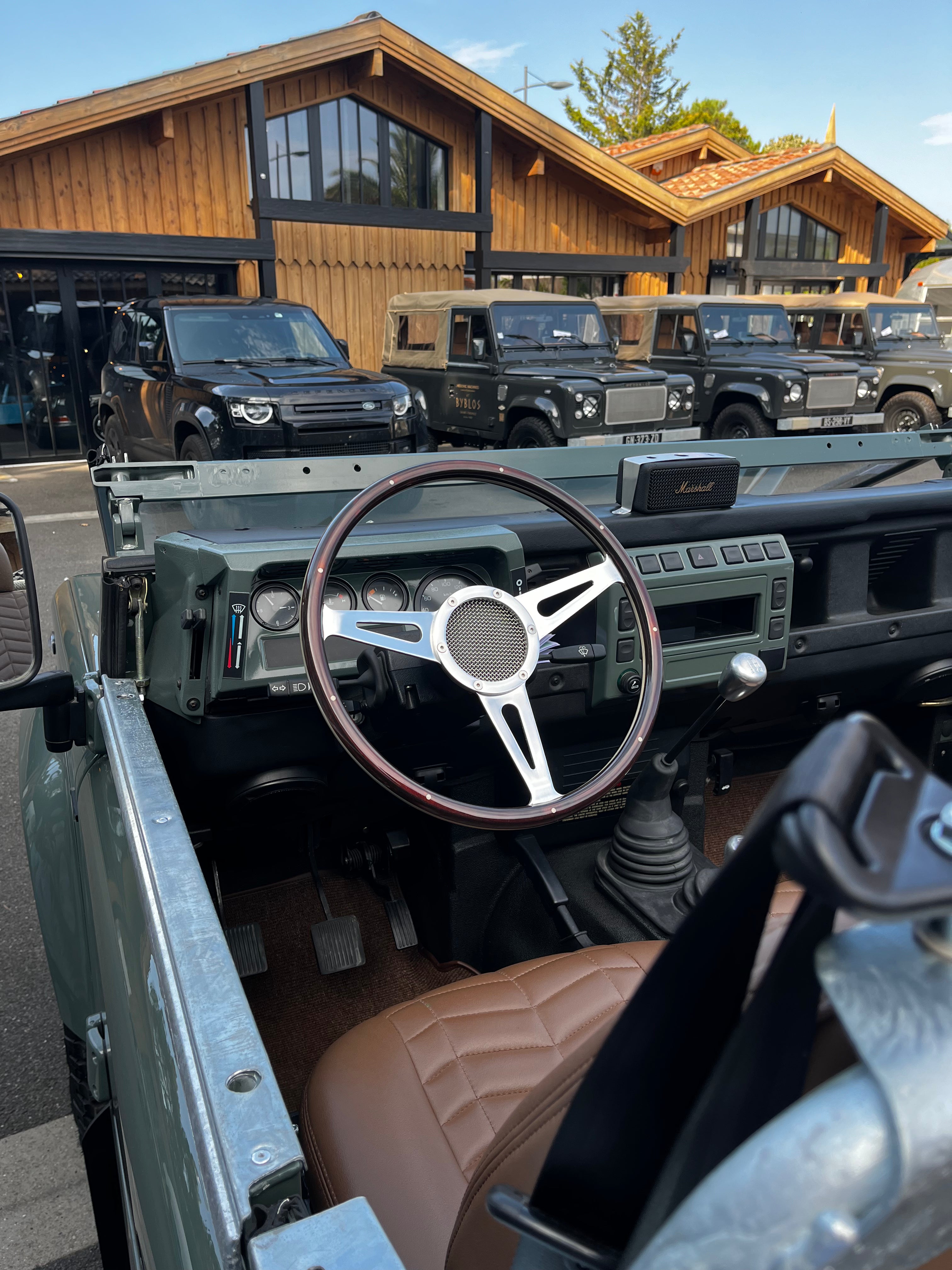 Land Rover Defender 90 Keswick Green - Custom Hedonic