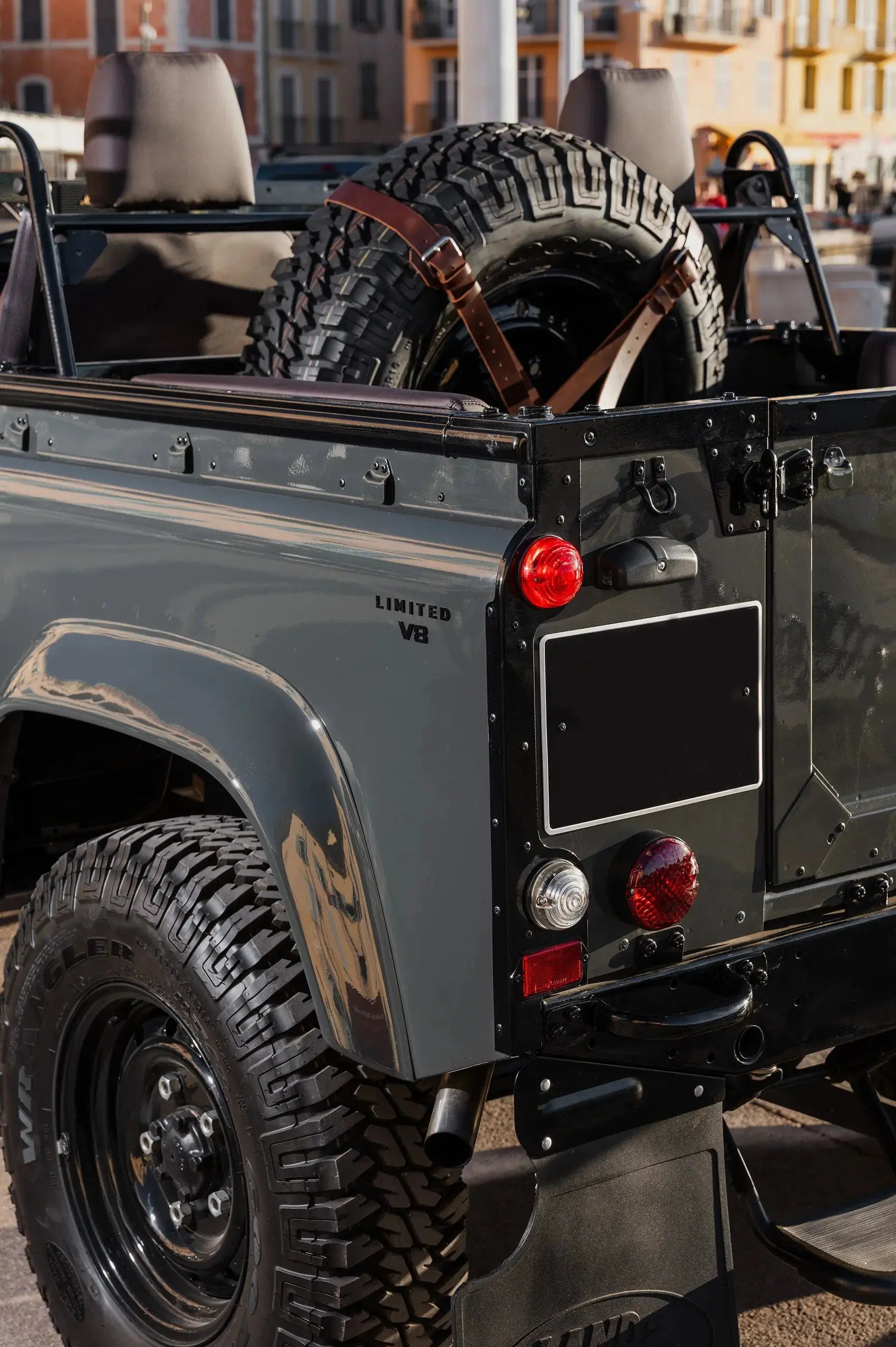 Land Rover Defender V8 Essence Soft Top - Custom Hedonic