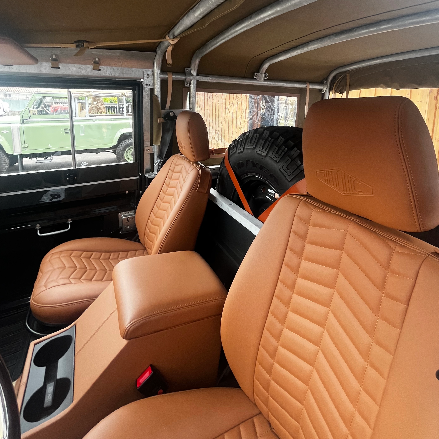 Land Rover Defender 90 Soft Top - Custom By Hedonic