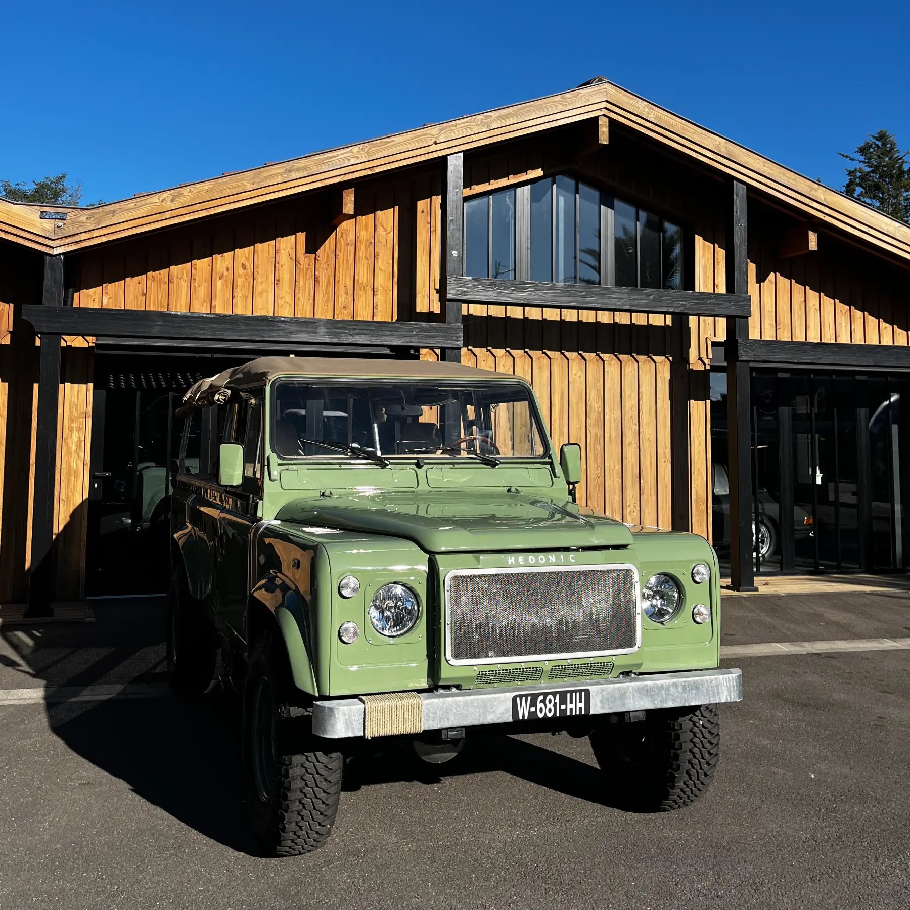 Land Rover Defender V8