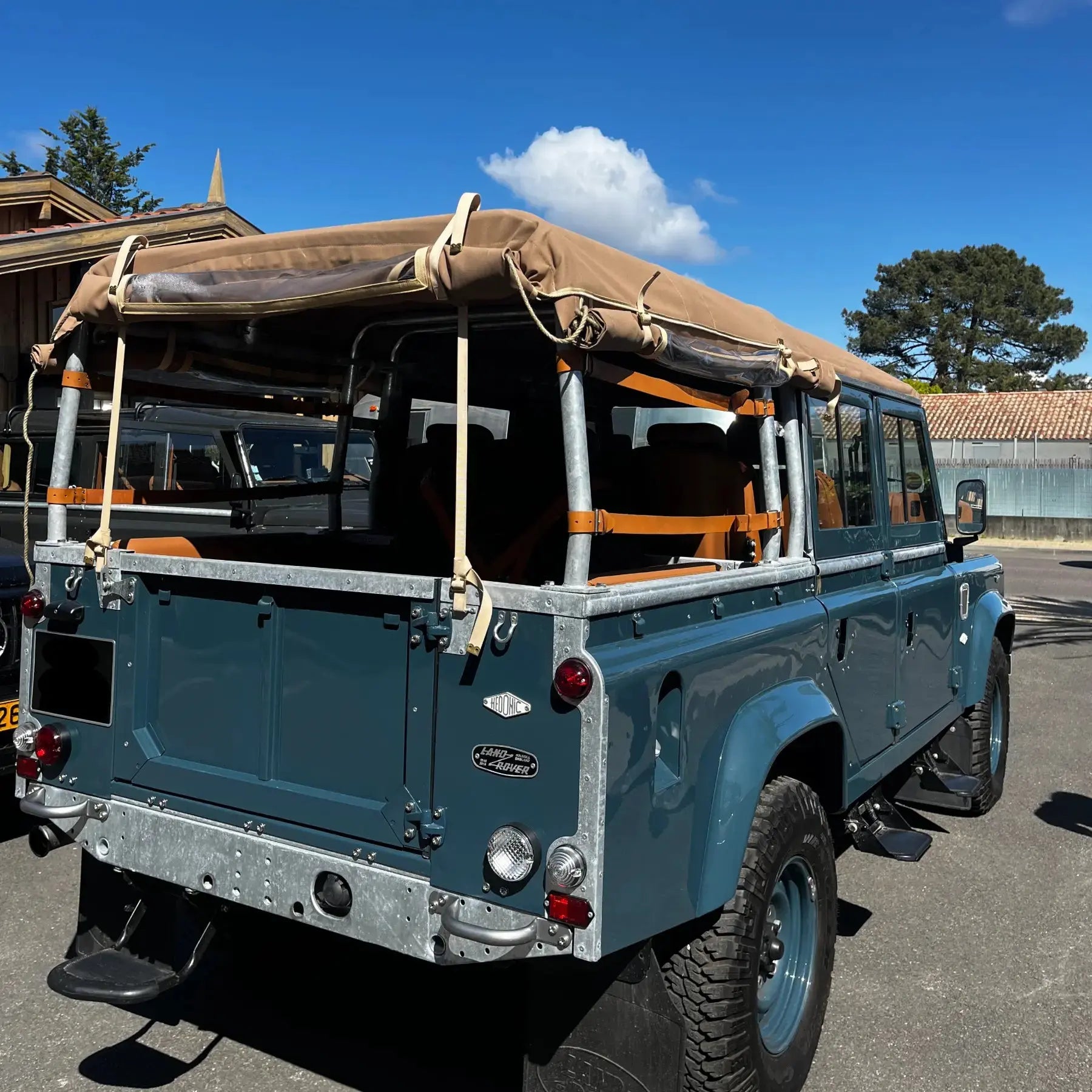 Land Rover Defender V8 Essence Soft Top - Custom (Copie) Hedonic
