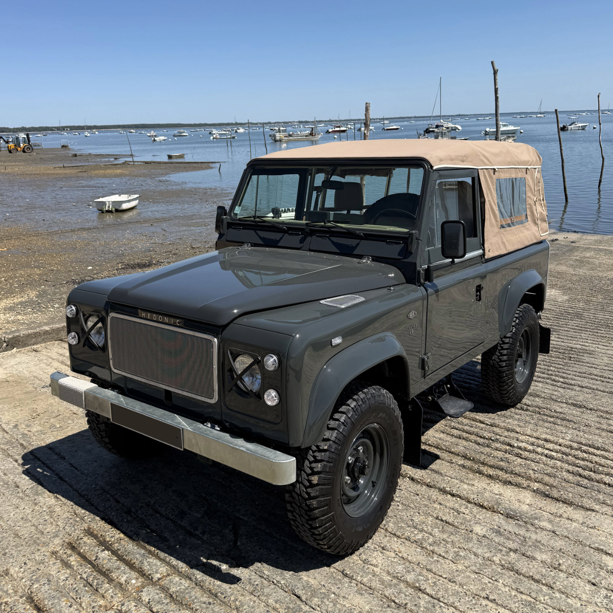 Land Rover Defender V8 90 Soft Top - Custom By Hedonic