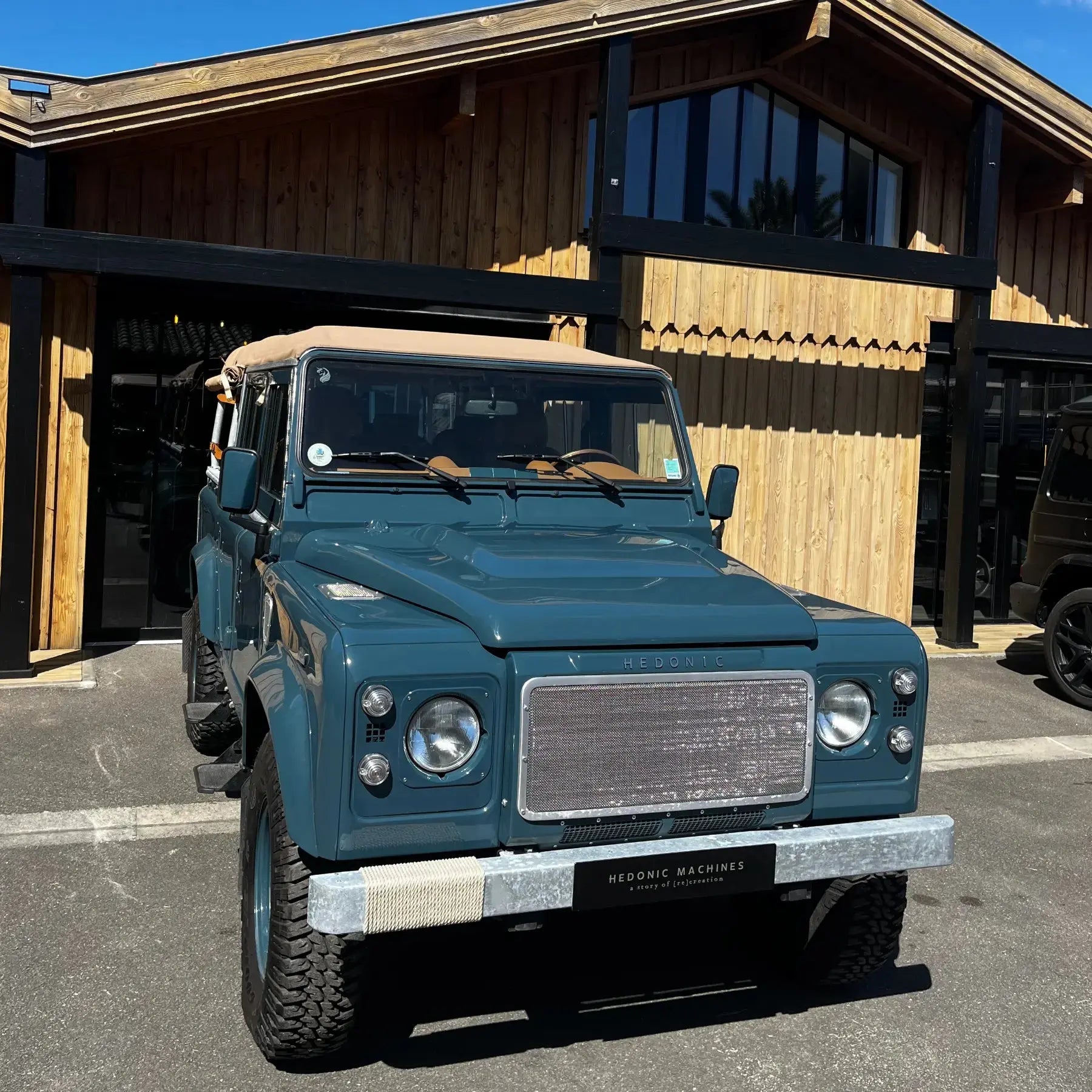 Land Rover Defender V8 Essence Soft Top - Custom (Copie) Hedonic