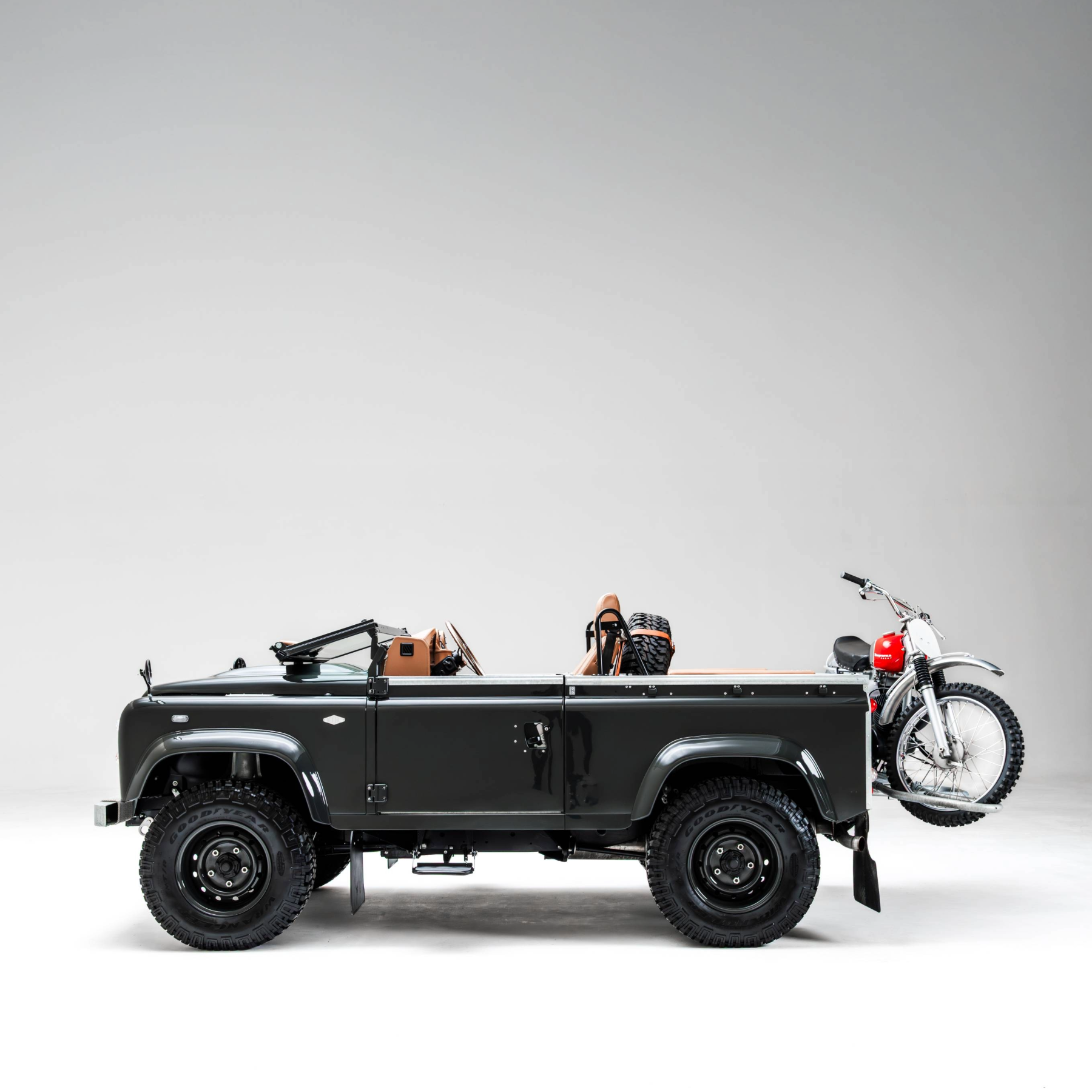 Land Rover Defender V8 110 Soft Top - Custom By Hedonic