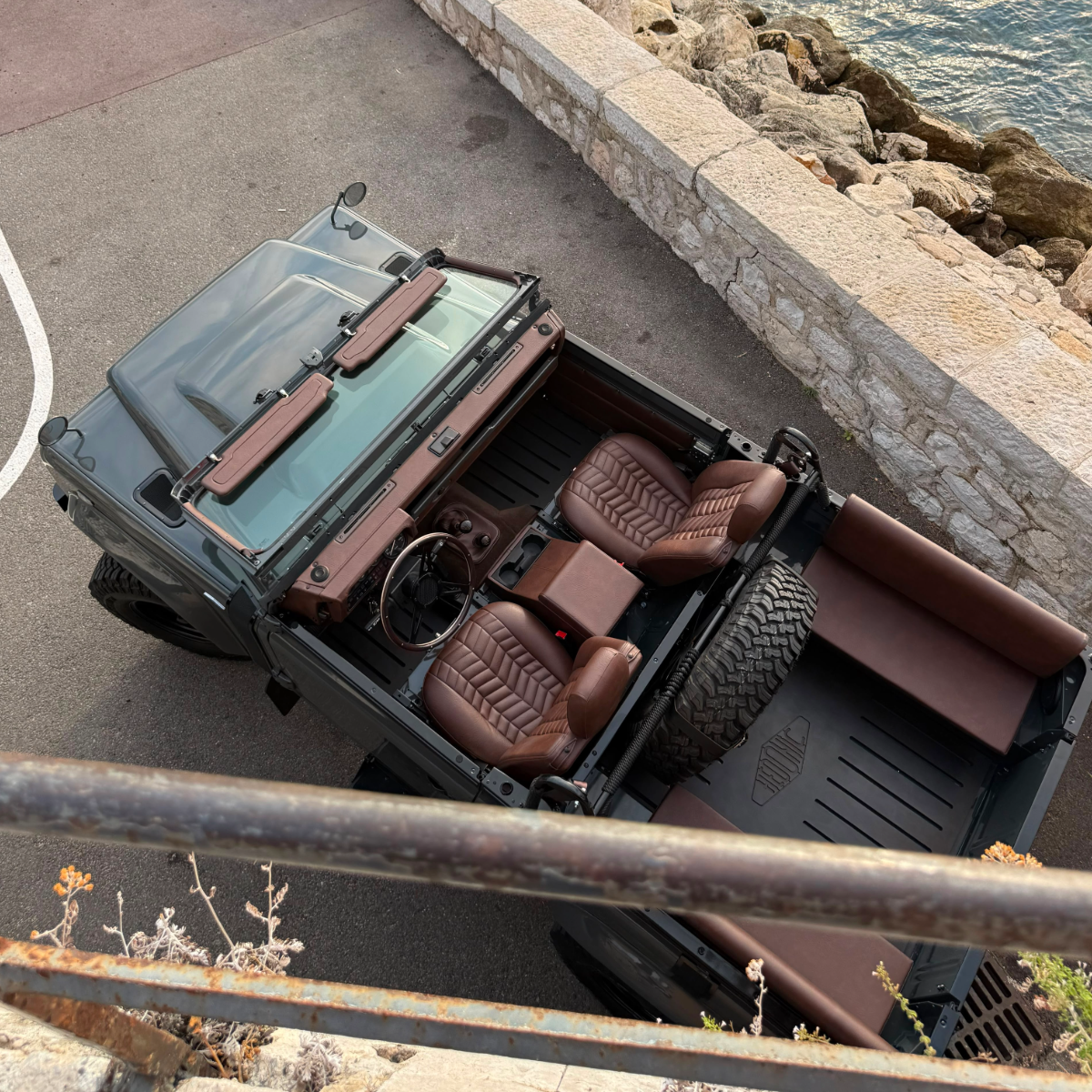 Land Rover Defender V8 90 Soft Top - Custom By Hedonic