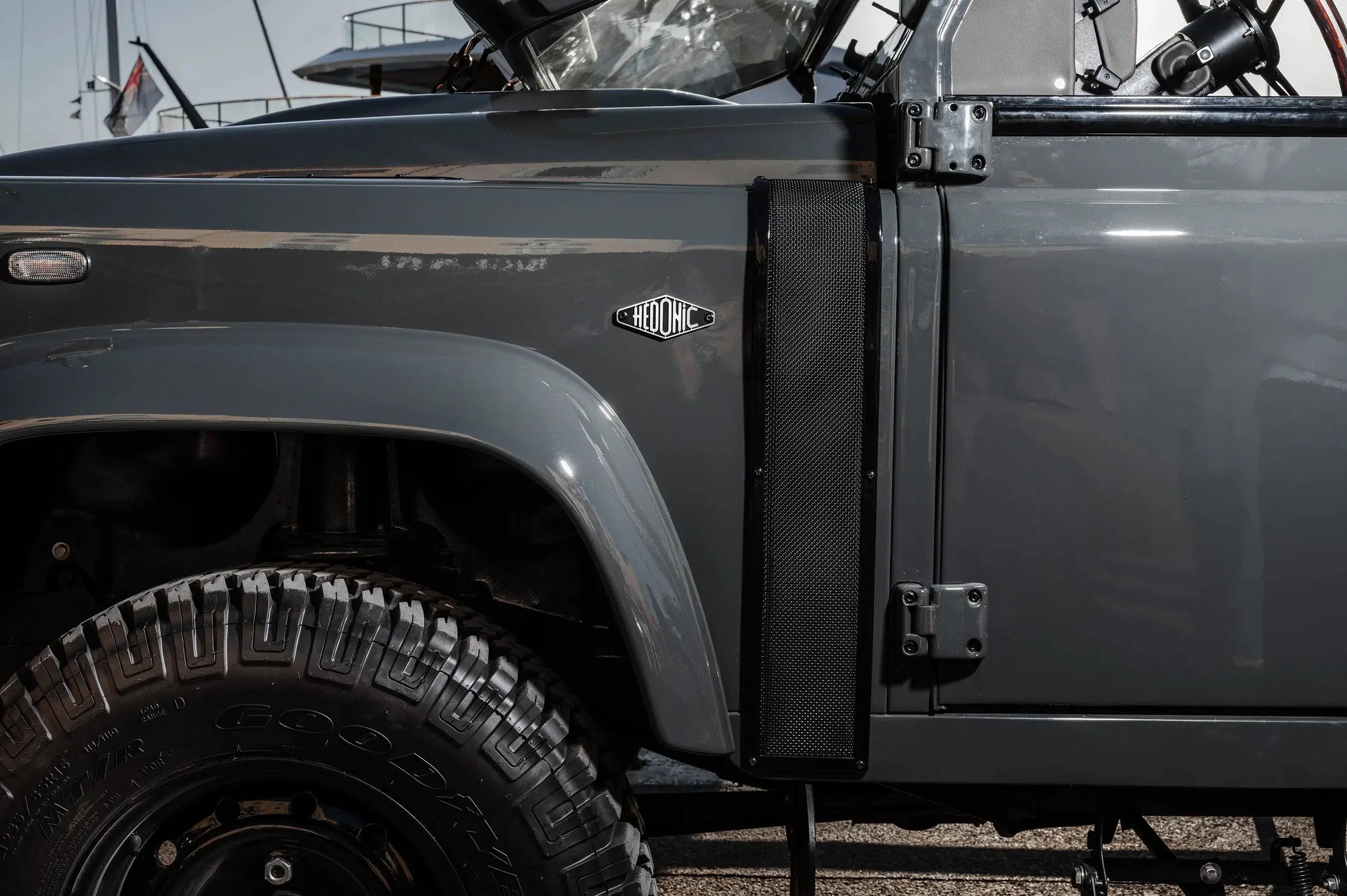 Land Rover Defender V8 Essence Soft Top - Custom Hedonic