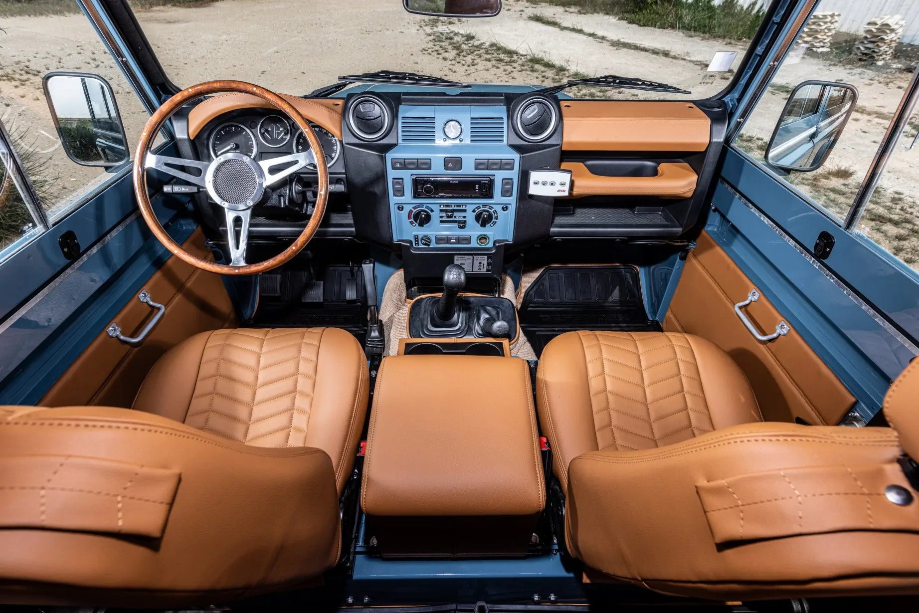 Land Rover Defender TD4 110 - Soft Top - Crystal Blue Hedonic