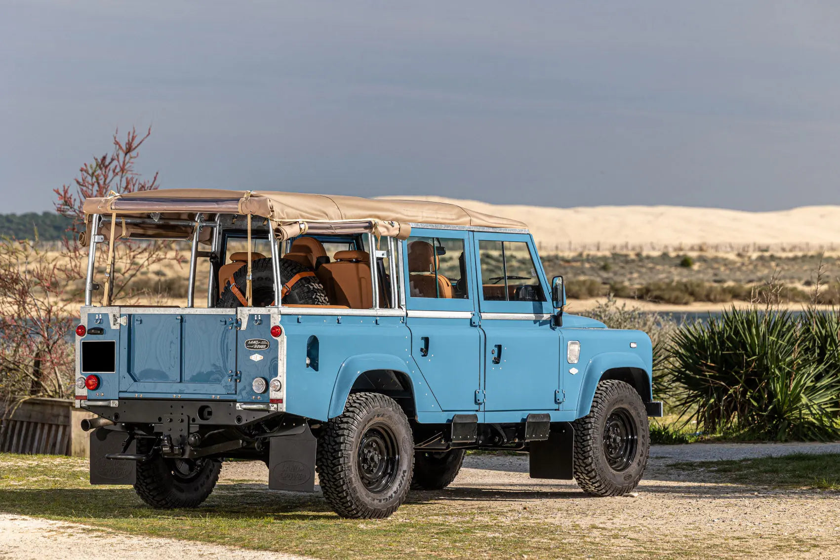 Land Rover Defender 110 - Soft Top - Crystal Blue Hedonic