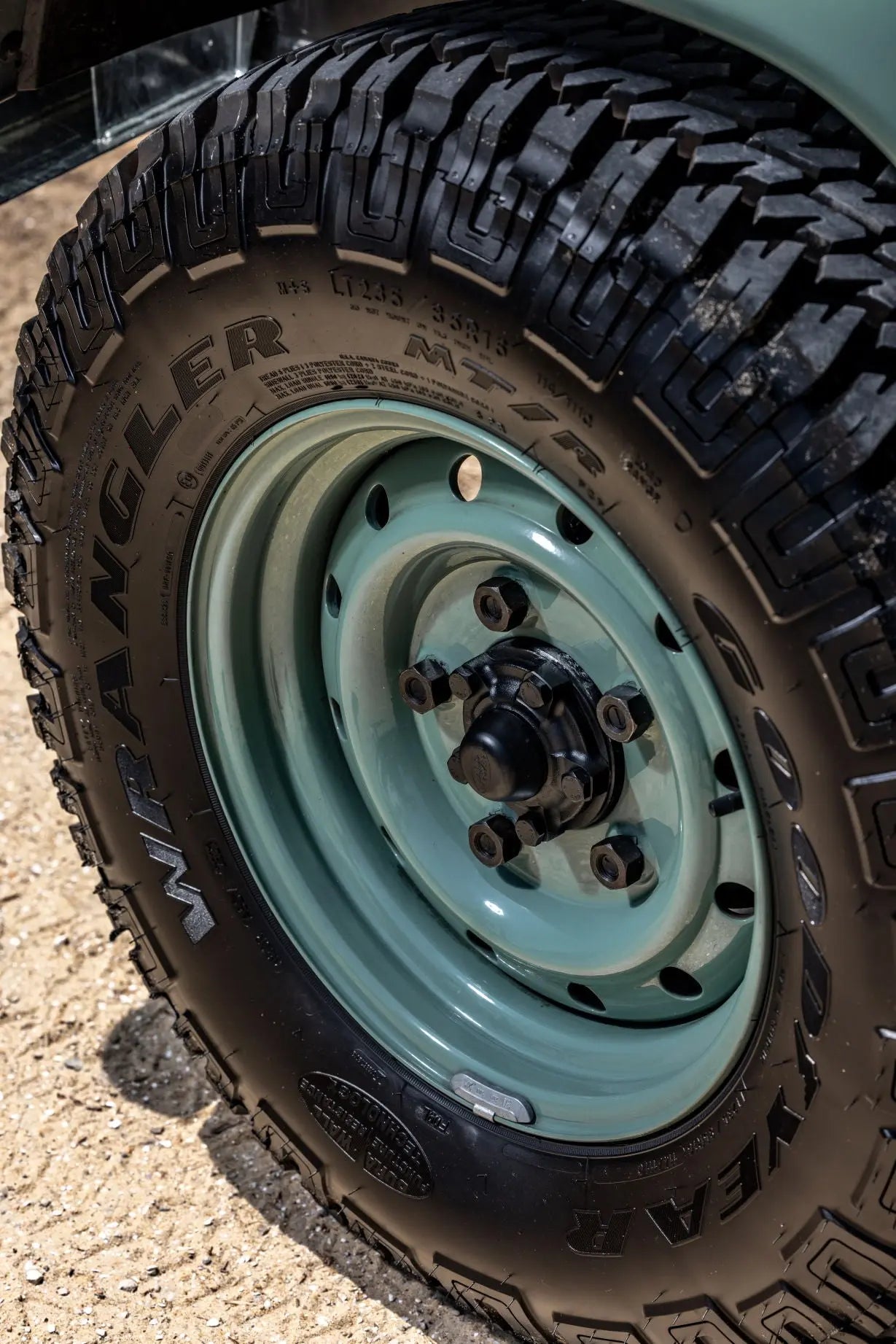 Land Rover Defender TD4 90 -  Keswick Green - Custom By Hedonic Hedonic