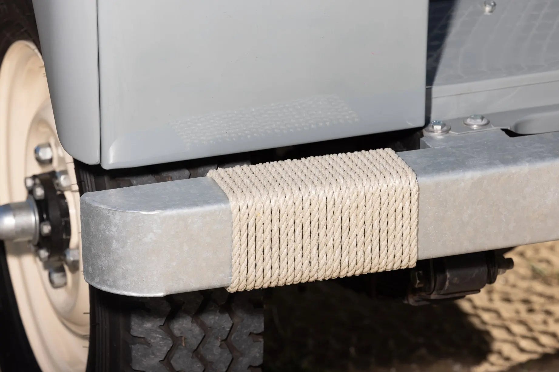 Land Rover Serie II - 88 - Matt Grey - Soft Top Hedonic