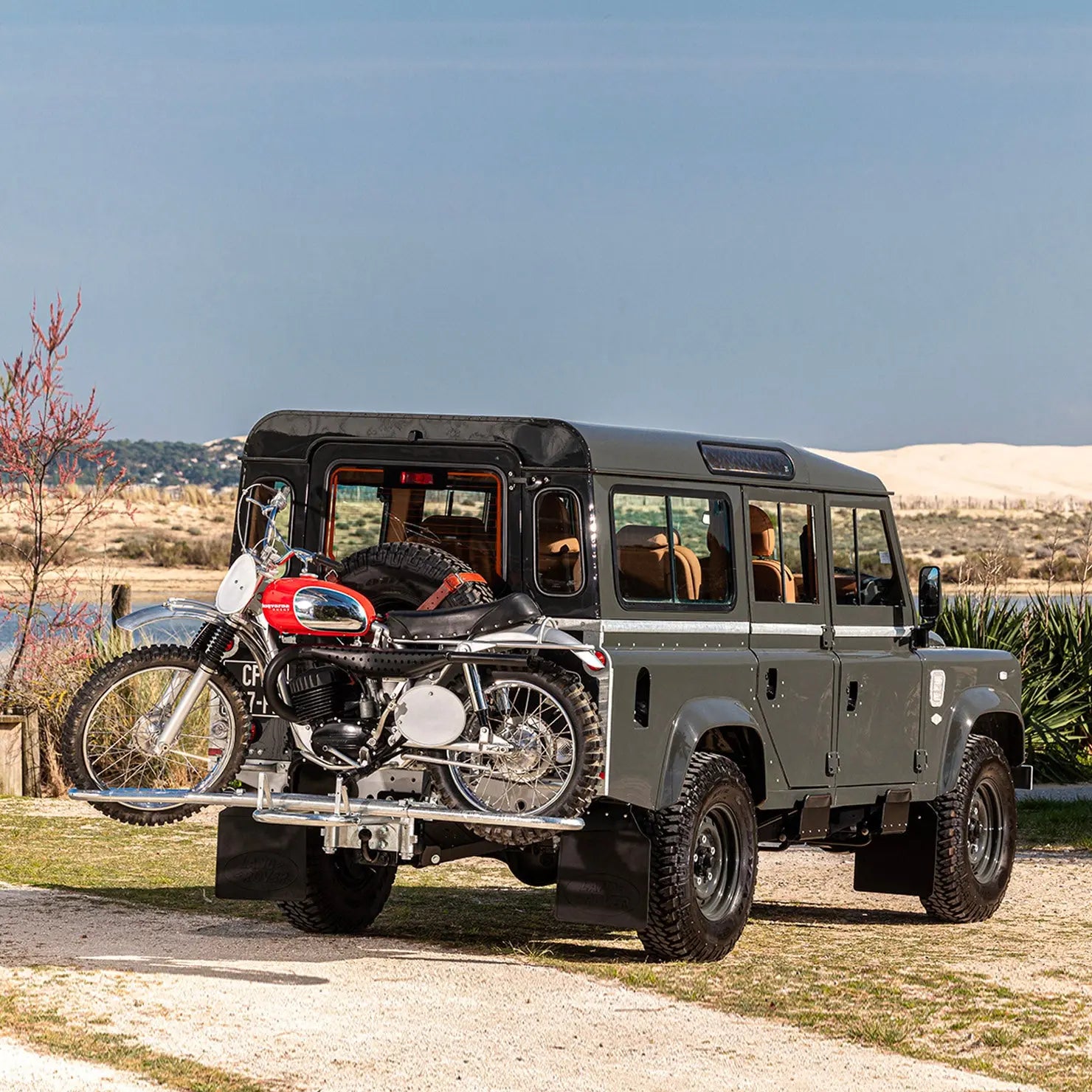 Land Rover Defender 110 - Closed Cabin Midnight Grey - Custom By Hedonic Hedonic