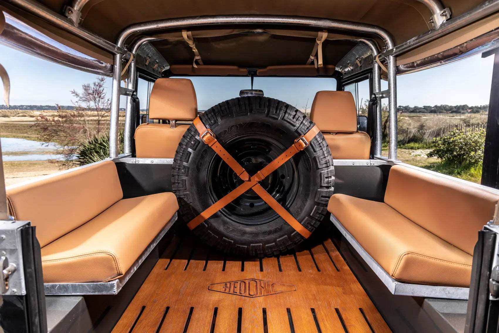Land Rover Defender 90 TD5 - Midnight Grey Hedonic