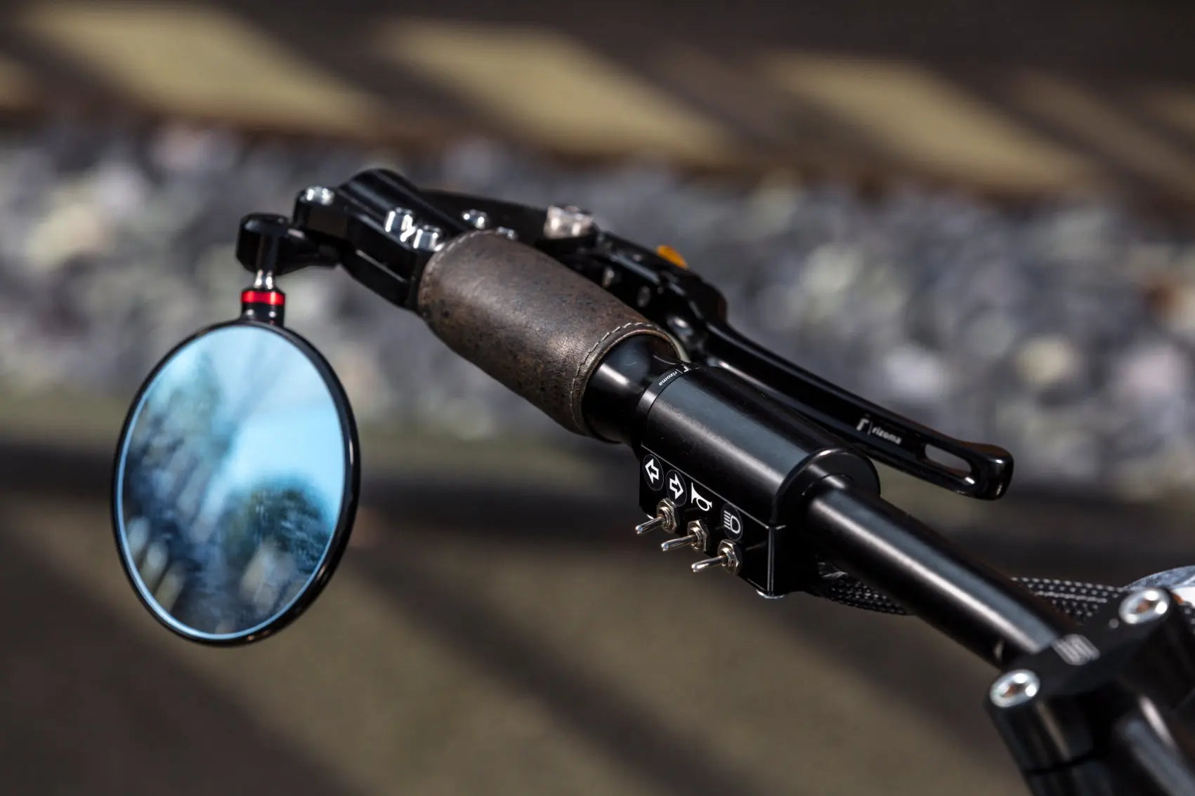 Moto Neo Alu brillant & Senois Hedonic