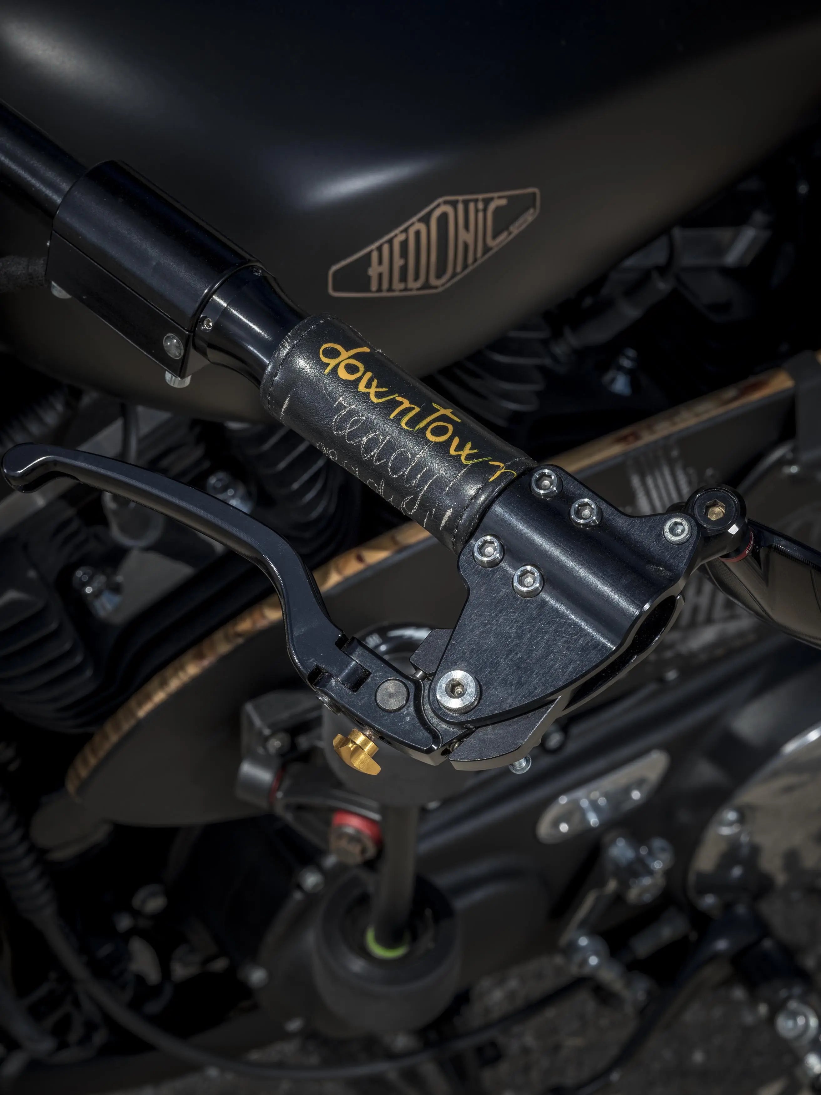 Moto Stardust #001 BLK Hedonic