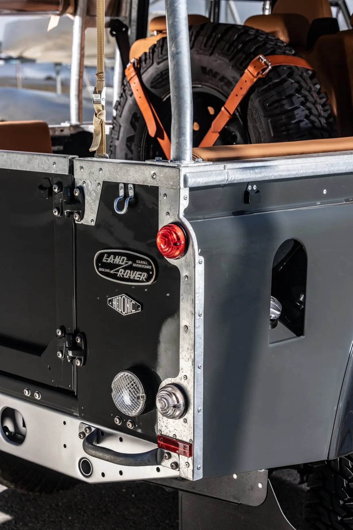 Land Rover Defender 110 - Soft Top - Midnight Grey Hedonic