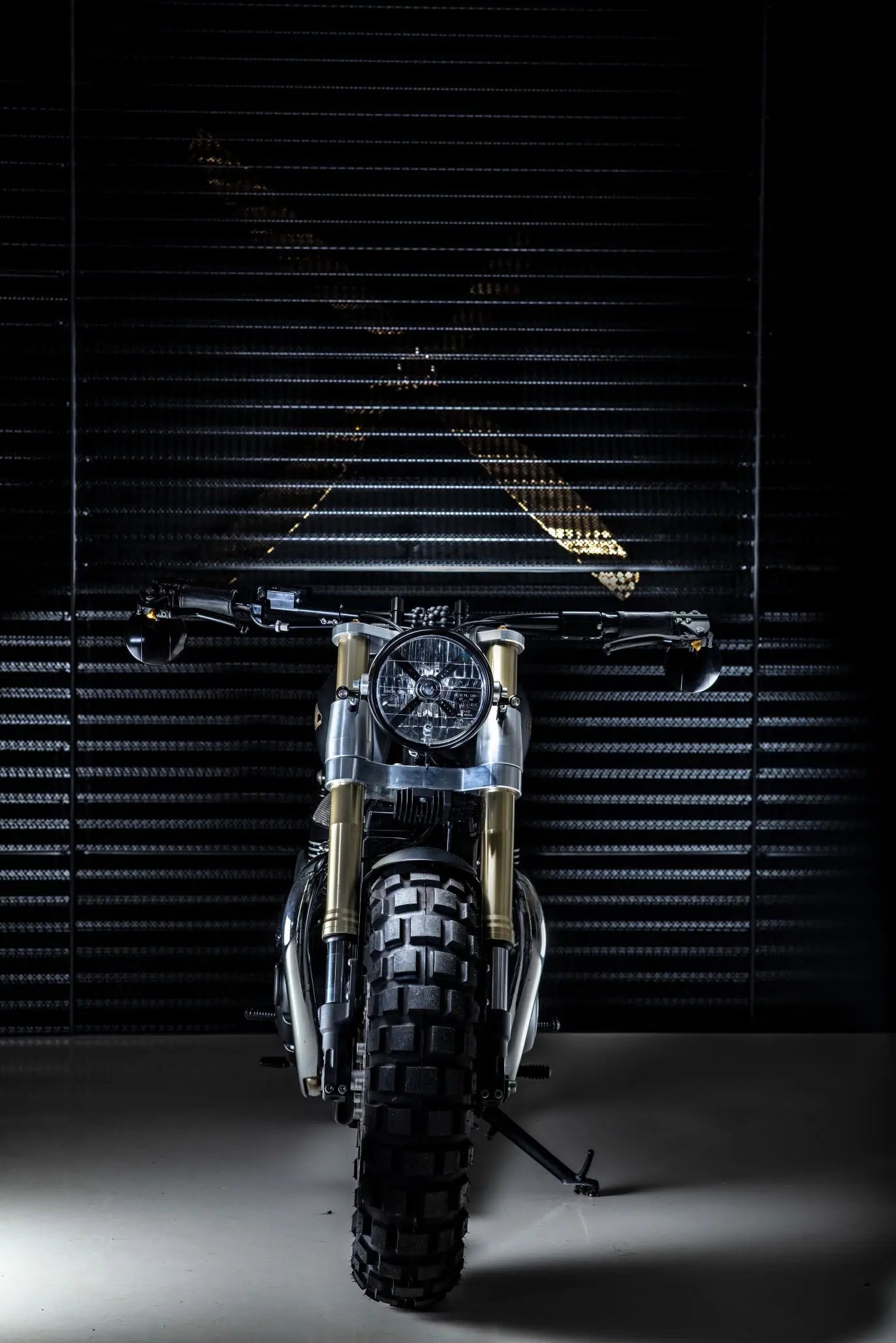 Moto Neo Full BLK Hedonic