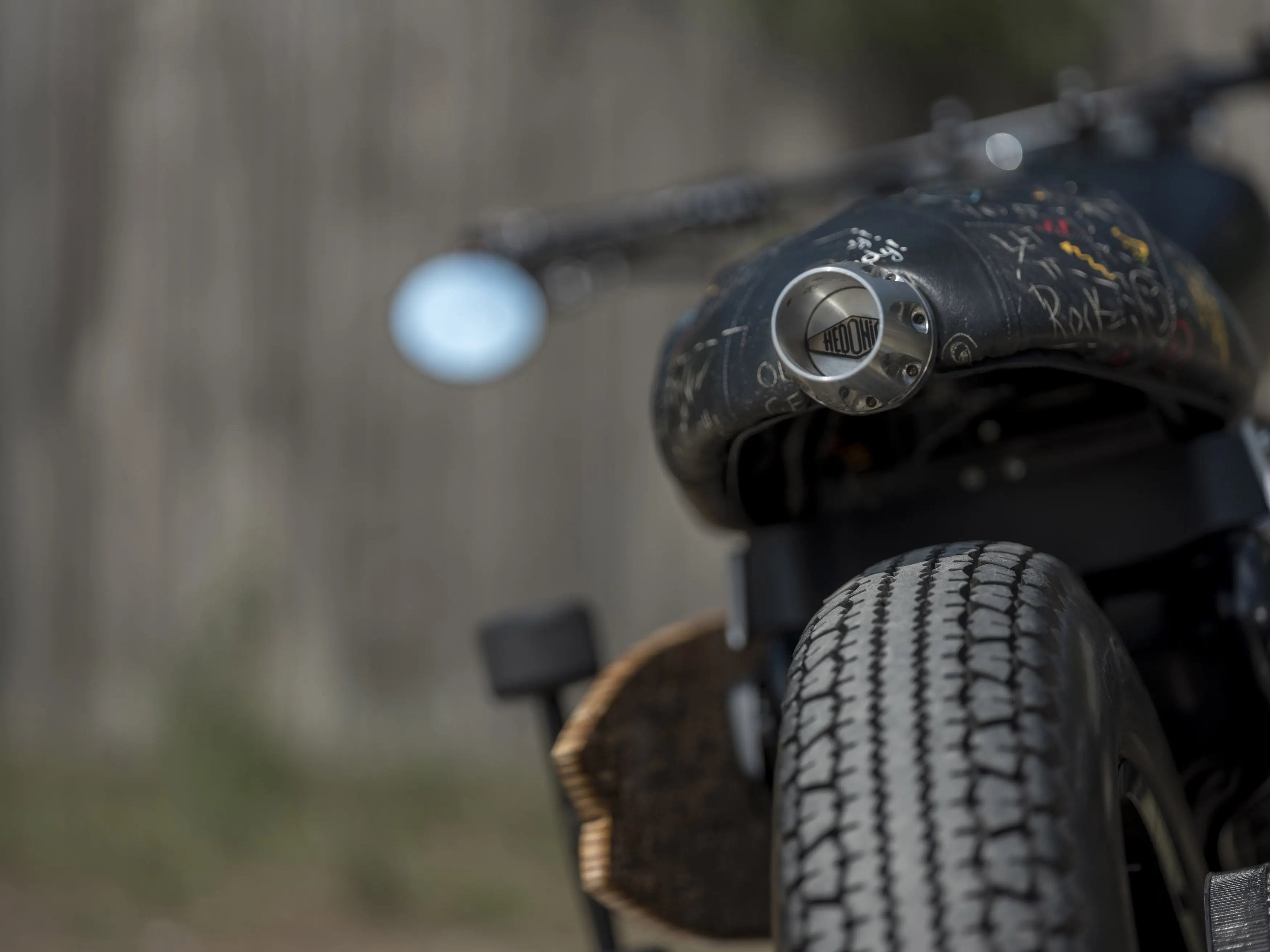 Moto Stardust #001 BLK Hedonic
