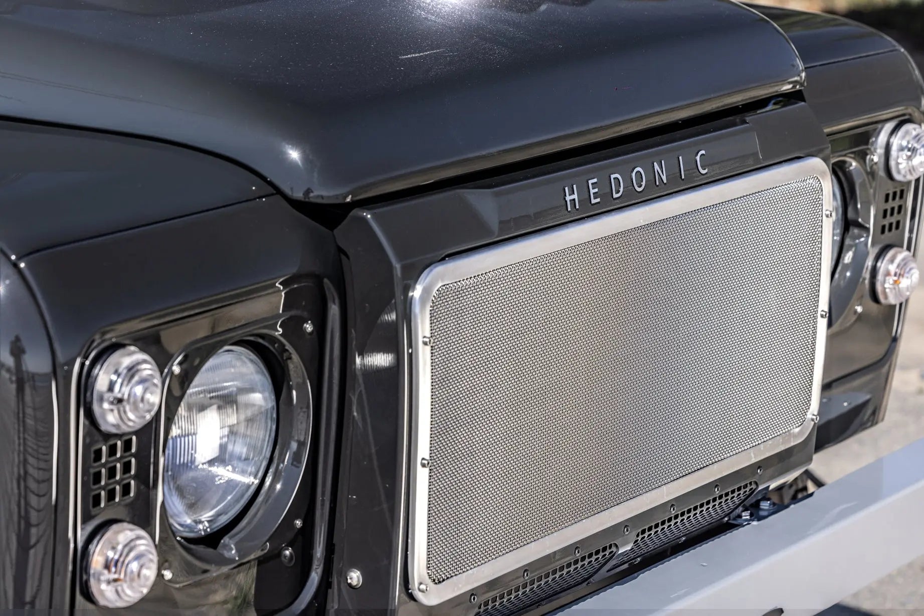 Land Rover Defender 110 - Soft Top - Midnight Grey Hedonic