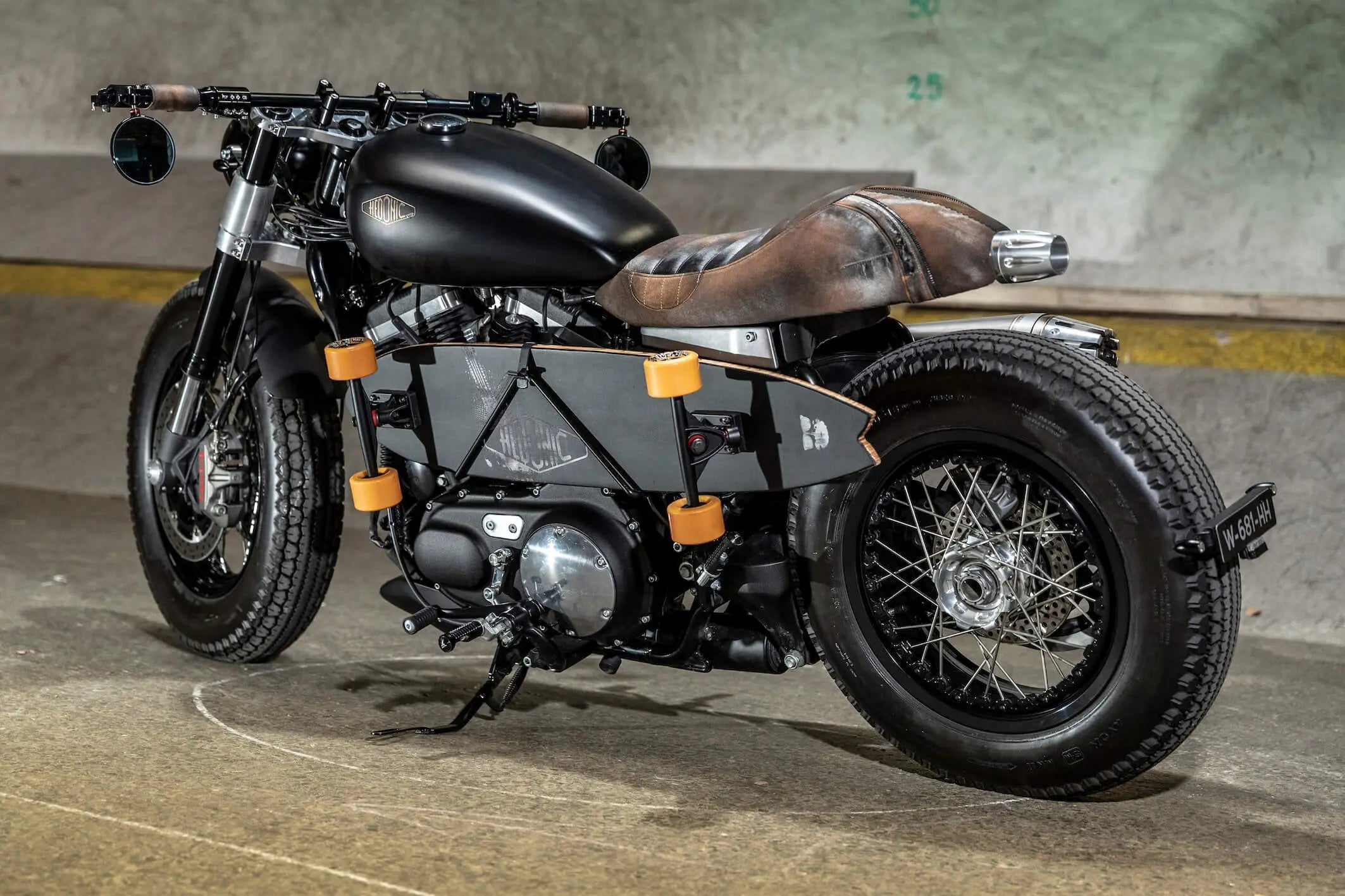 Moto Stardust #000 BLK & Brown Leather Hedonic