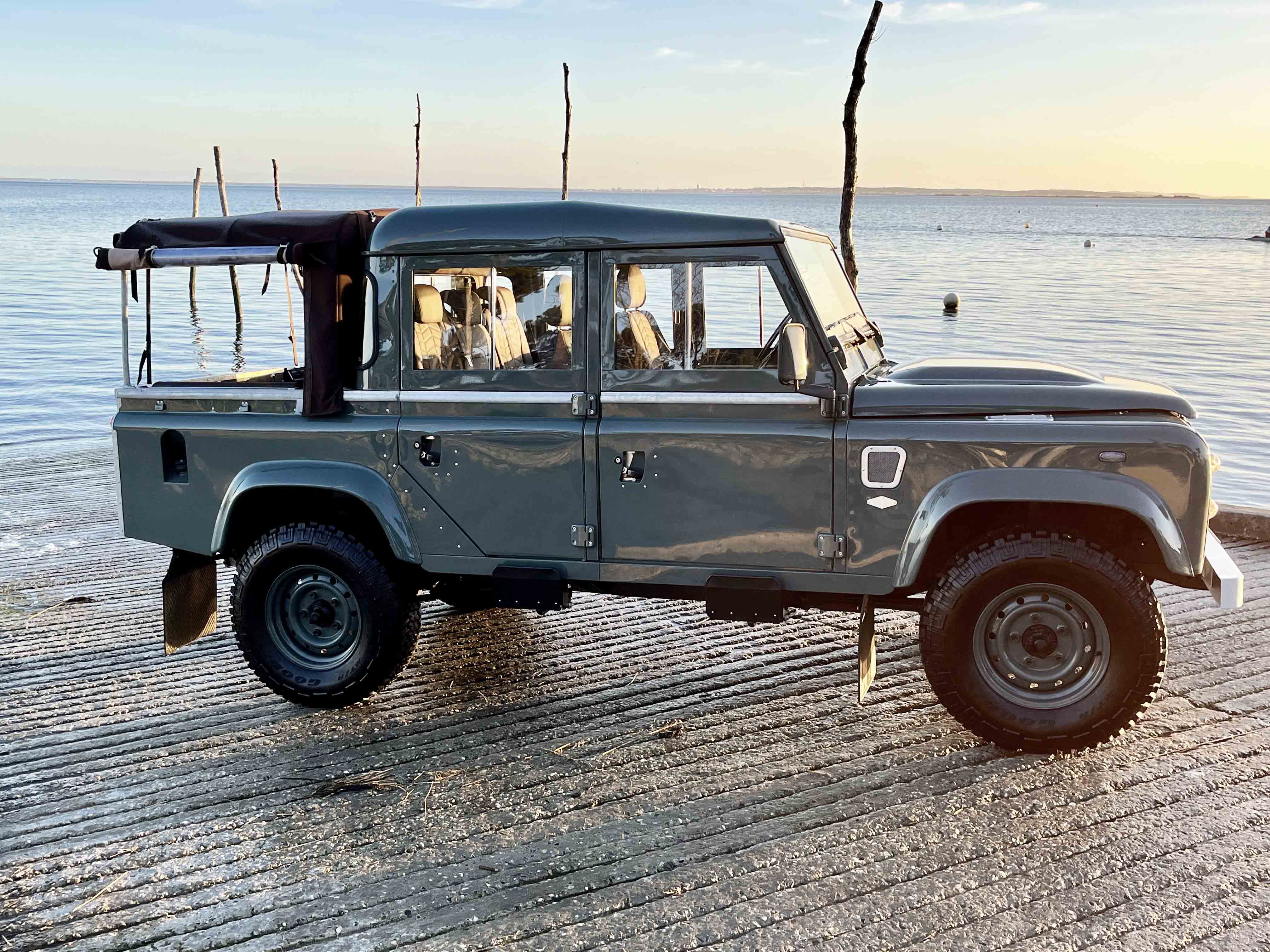 Land Rover Defender Crew Cab 110 - Keswick Green Hedonic