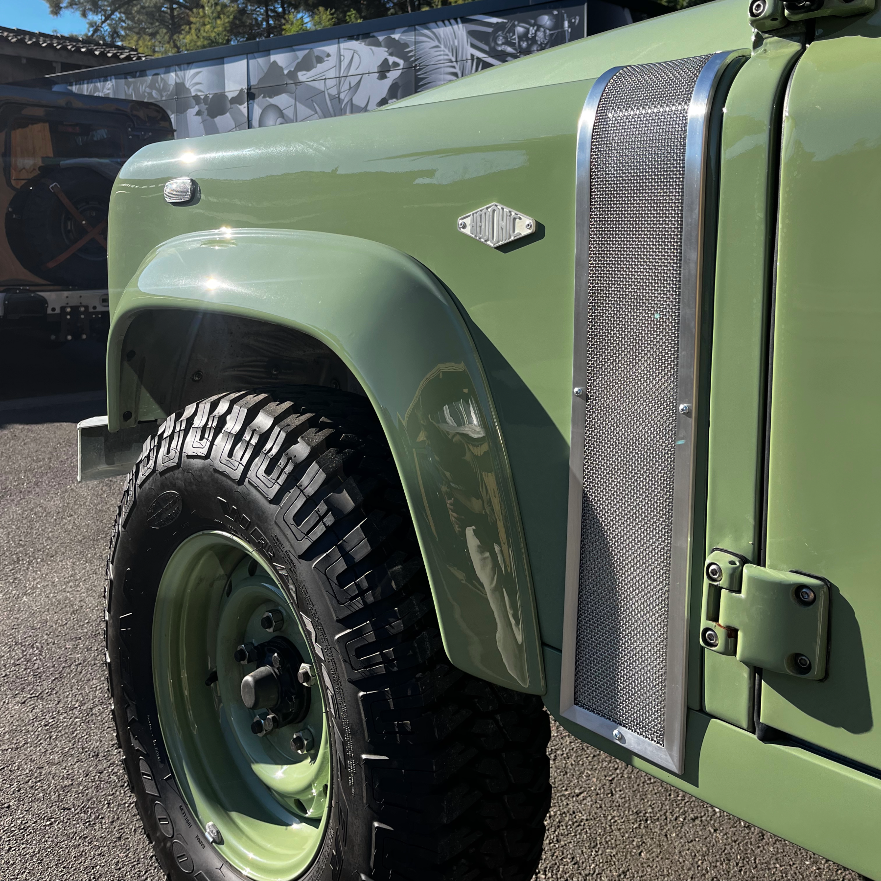 Land Rover Defender 110 V8 Soft Top