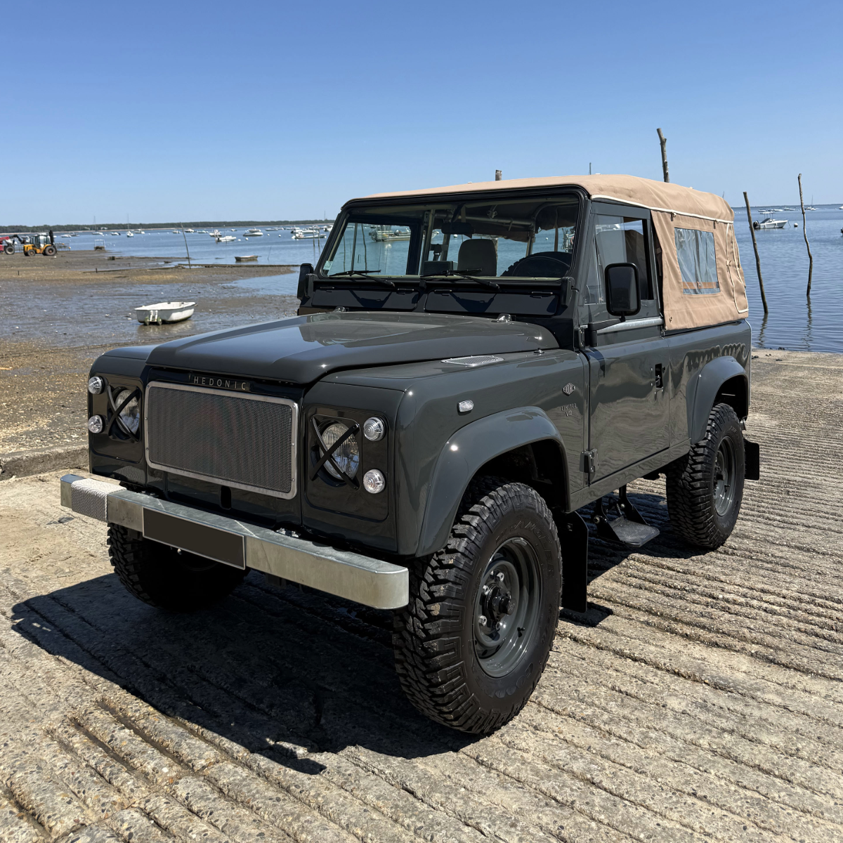 Land Rover Defender V8 90 Soft Top - Custom By Hedonic