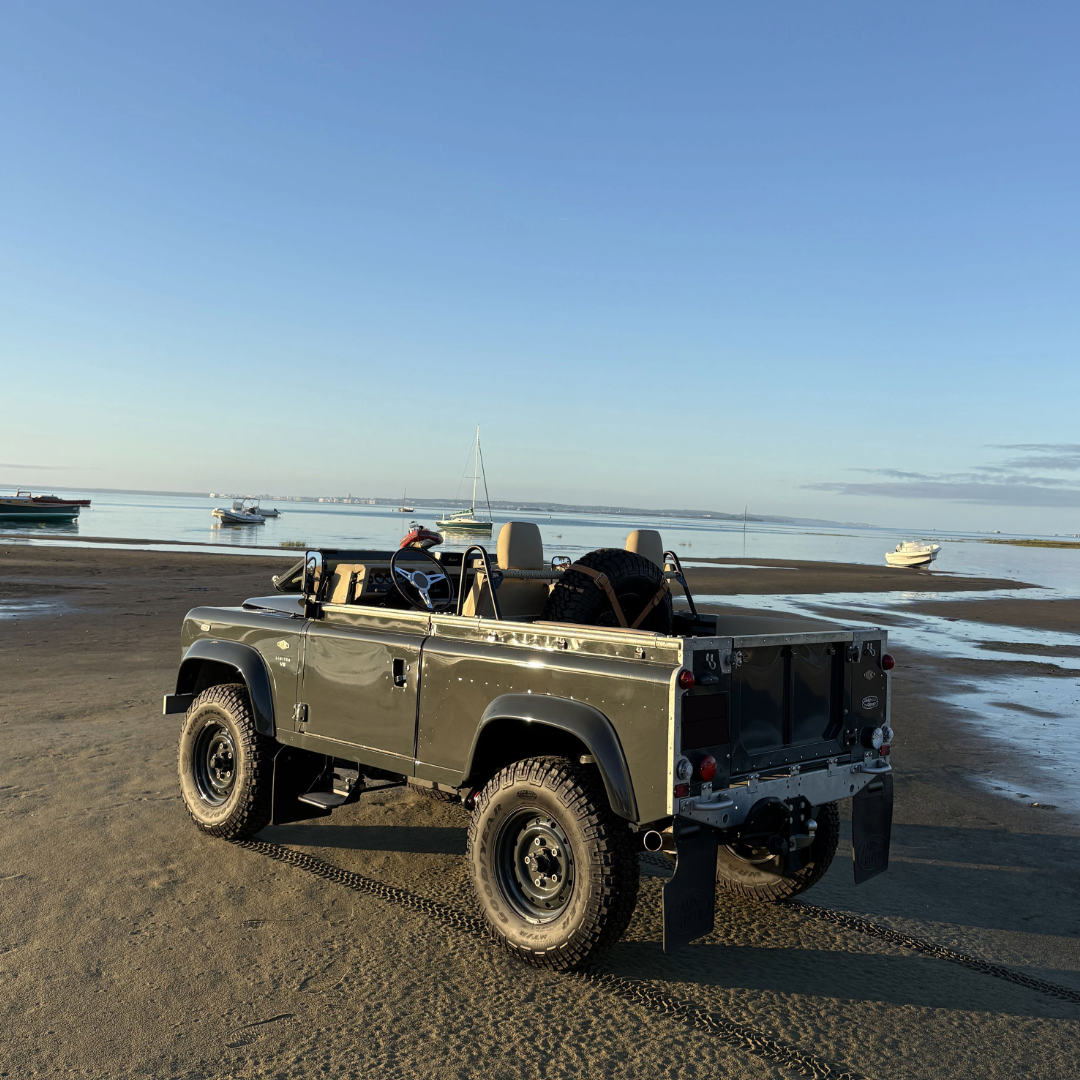 Land Rover Defender V8 90 Soft Top - Custom By Hedonic