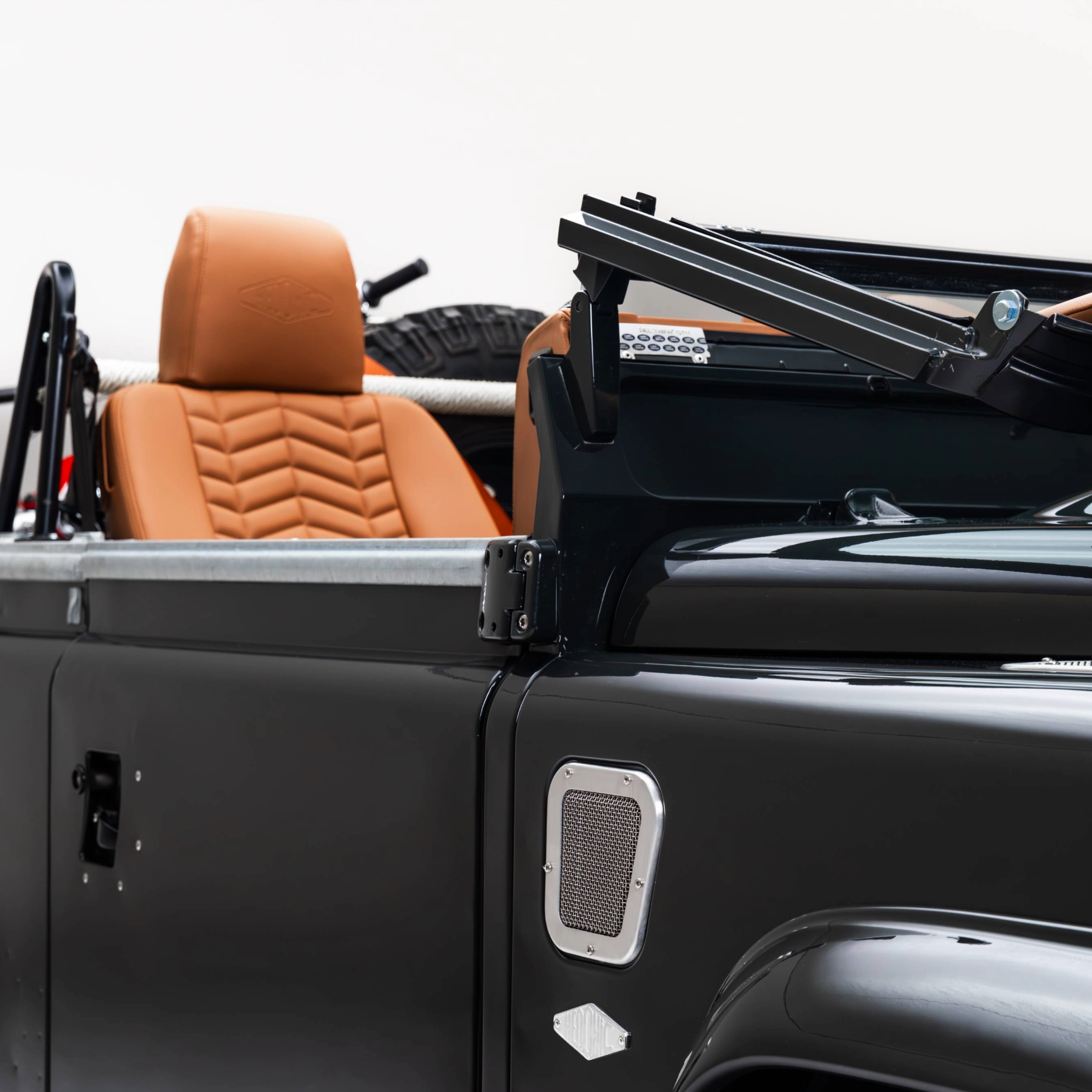 Land Rover Defender 90 Soft Top - Custom By Hedonic