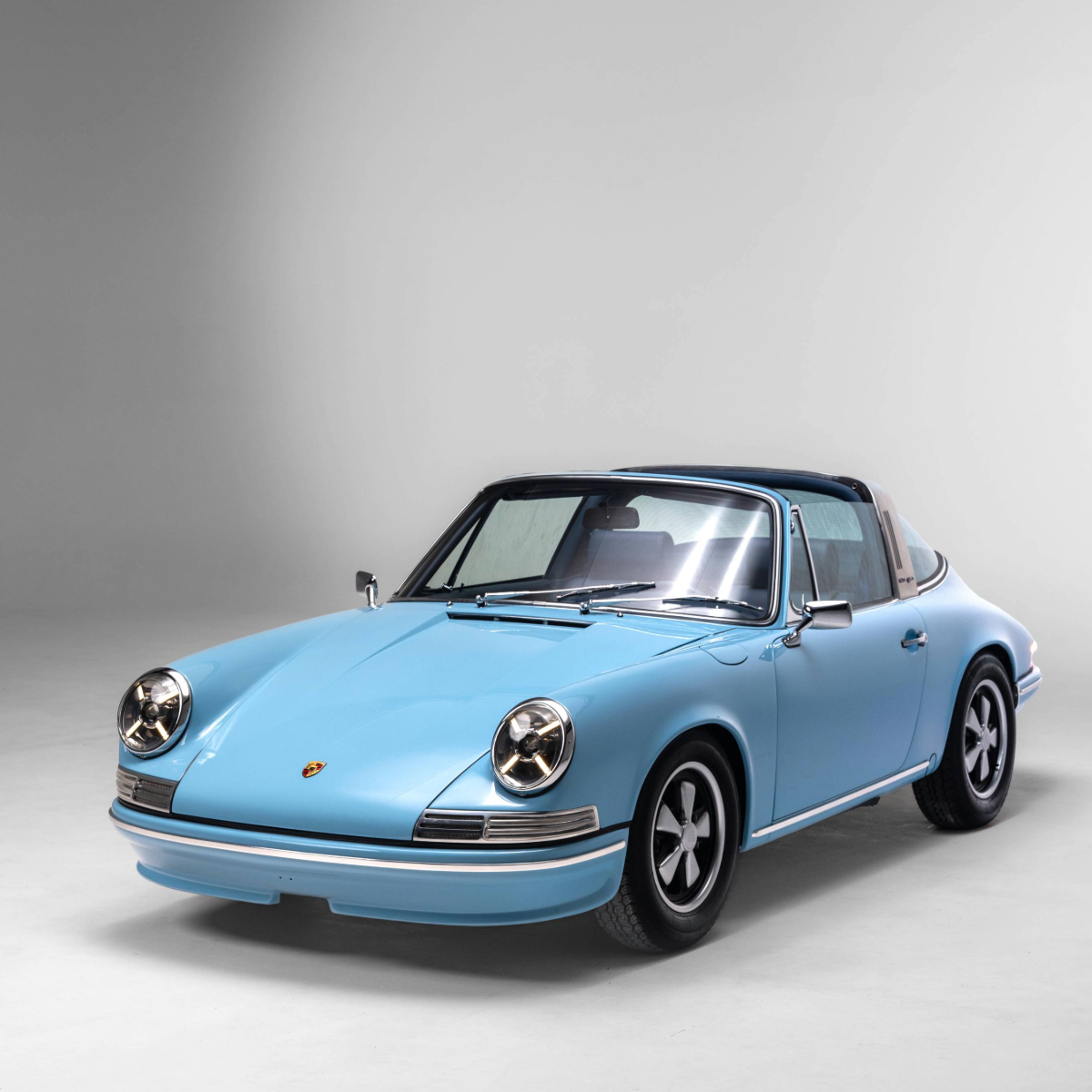 Porsche 911 Classic Gt Targa 1972 - Custom By Hedonic
