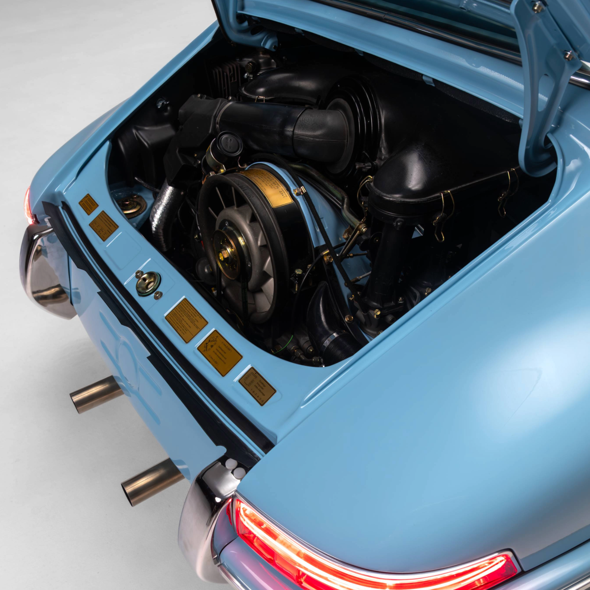 Porsche 911 Classic Gt Targa 1972 - Custom By Hedonic