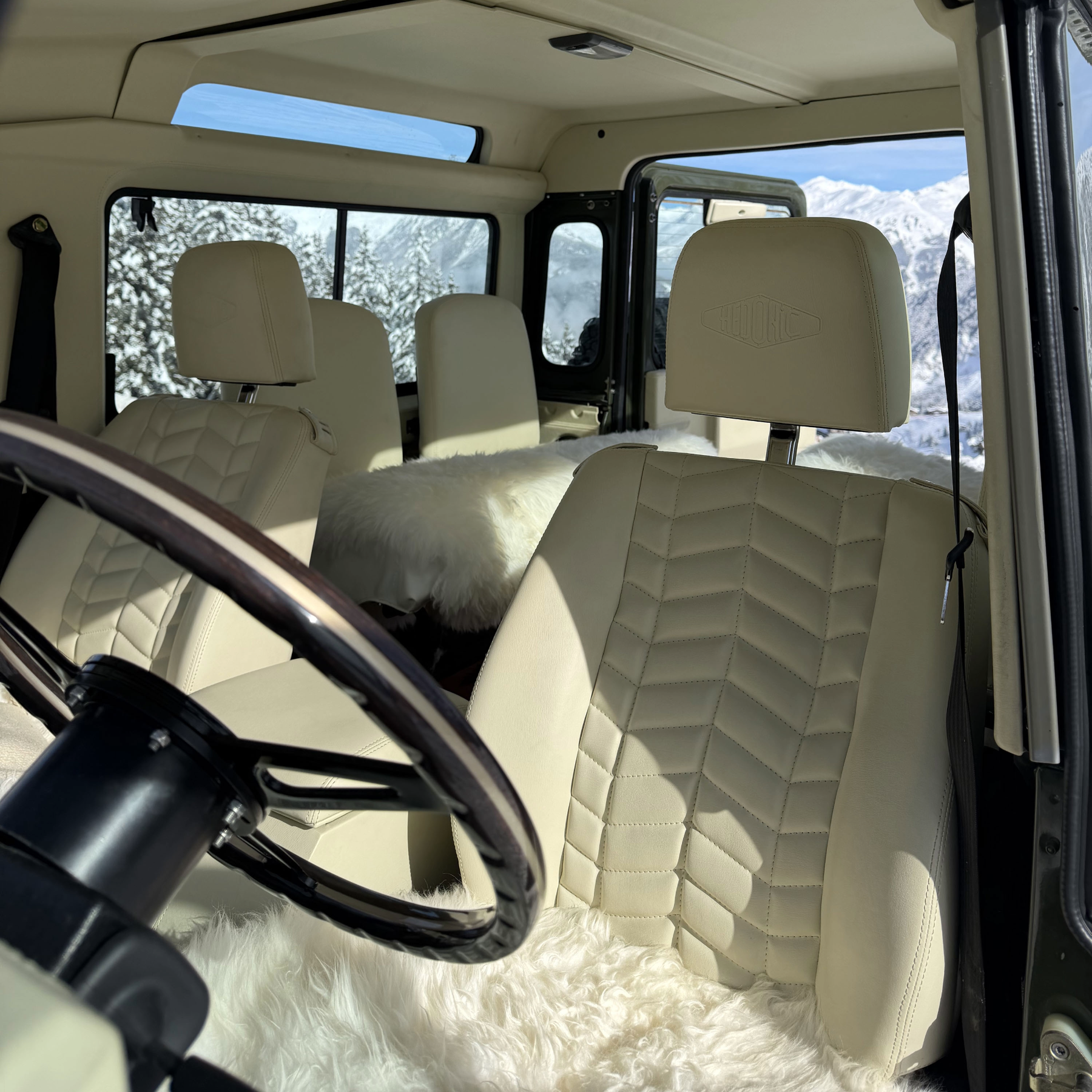 Land Rover Defender 90 Hard Top - Custom By Hedonic